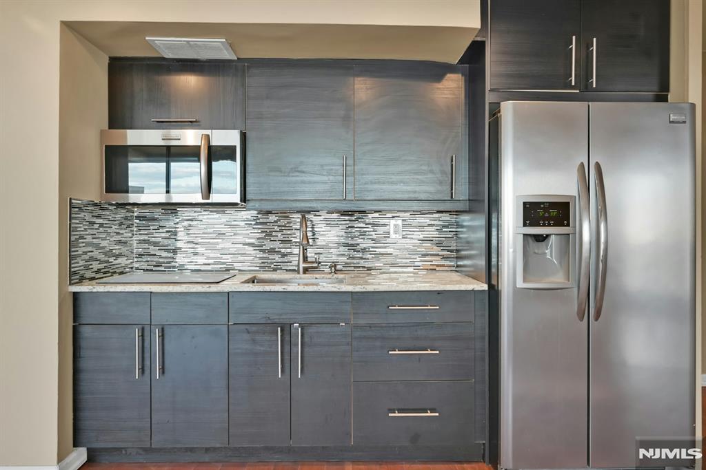 2 Horizon Road, Unit 1418 Fort Lee, NJ 07024 - Photo 10 of 22