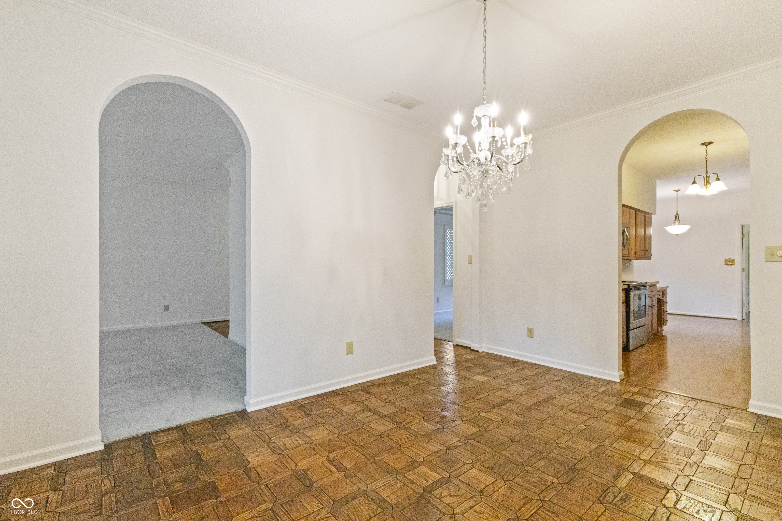 5409 Greenwillow Road Indianapolis, IN 46226 - Photo 17 of 47