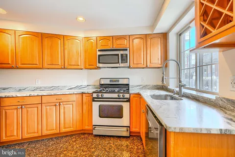$339,900 | 135 West Ostend Street, Baltimore, MD 21230