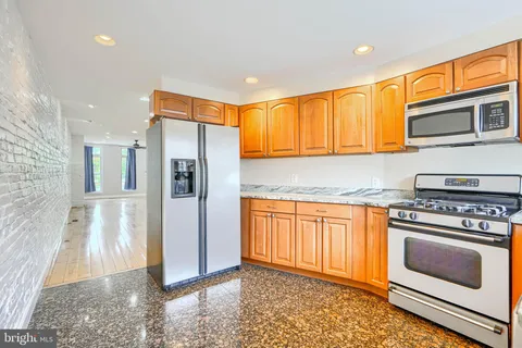 $339,900 | 135 West Ostend Street, Baltimore, MD 21230