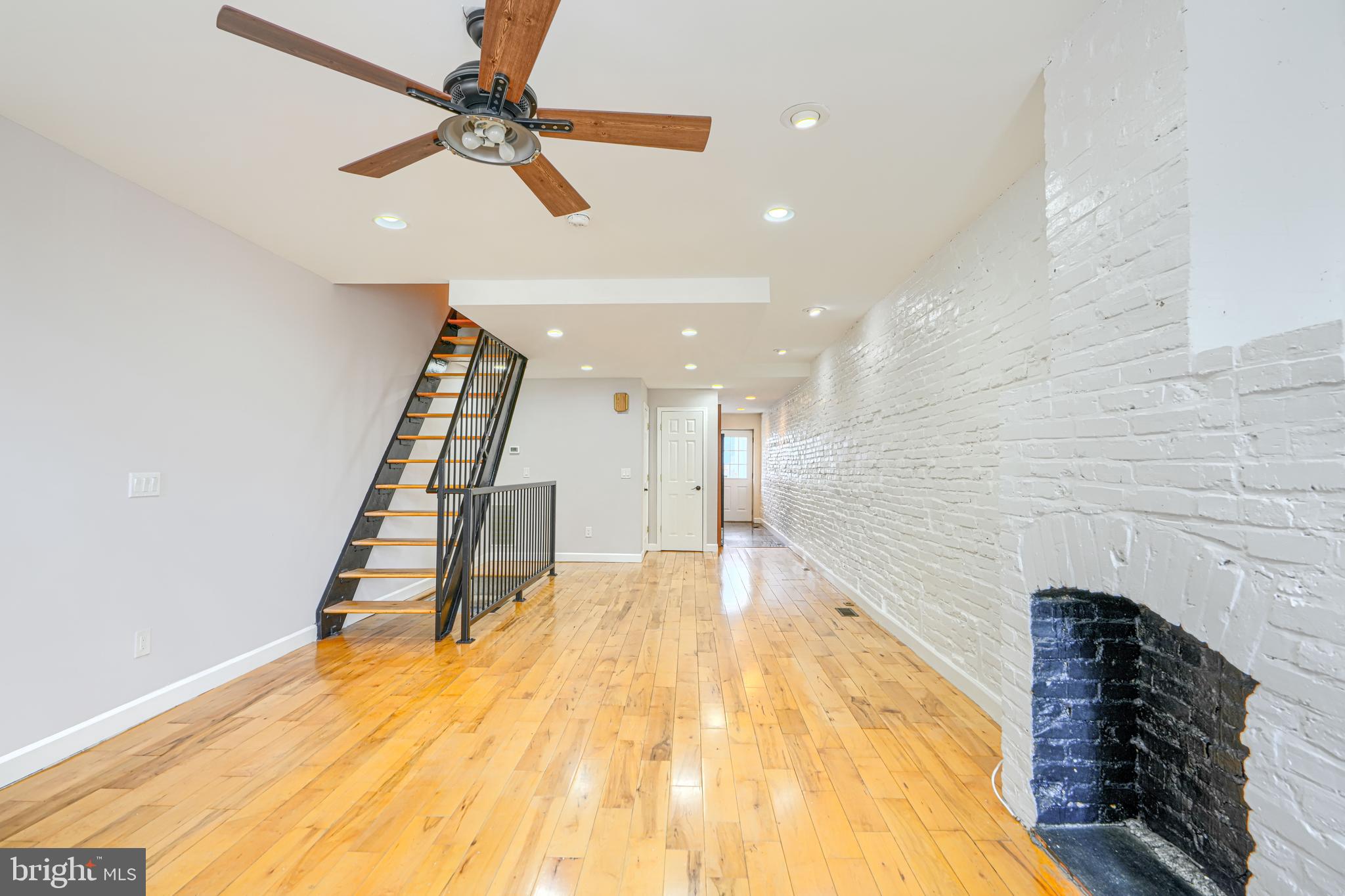 135 West Ostend Street Baltimore, MD 21230 - Photo 6 of 36