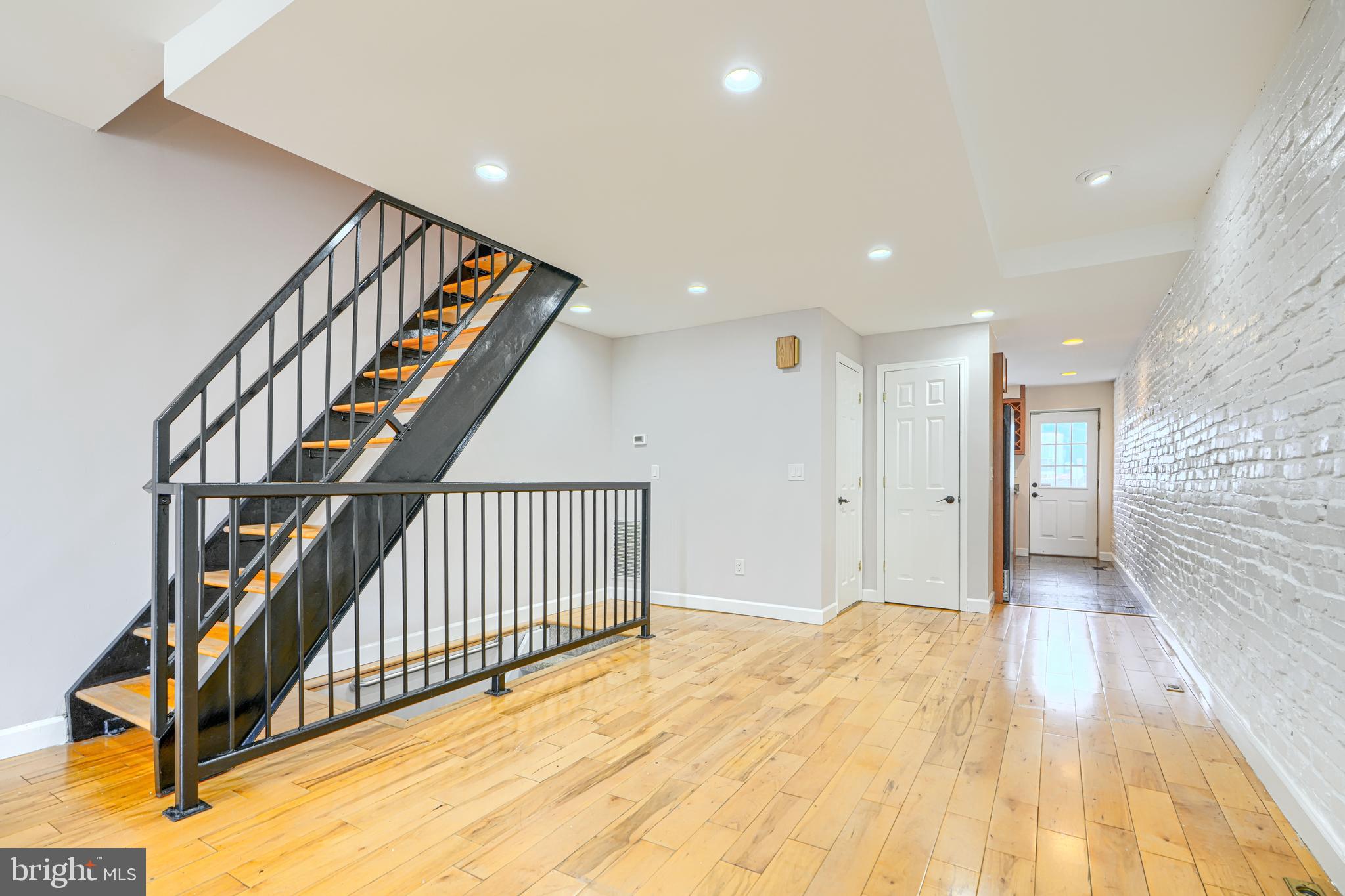 135 West Ostend Street Baltimore, MD 21230 - Photo 8 of 36