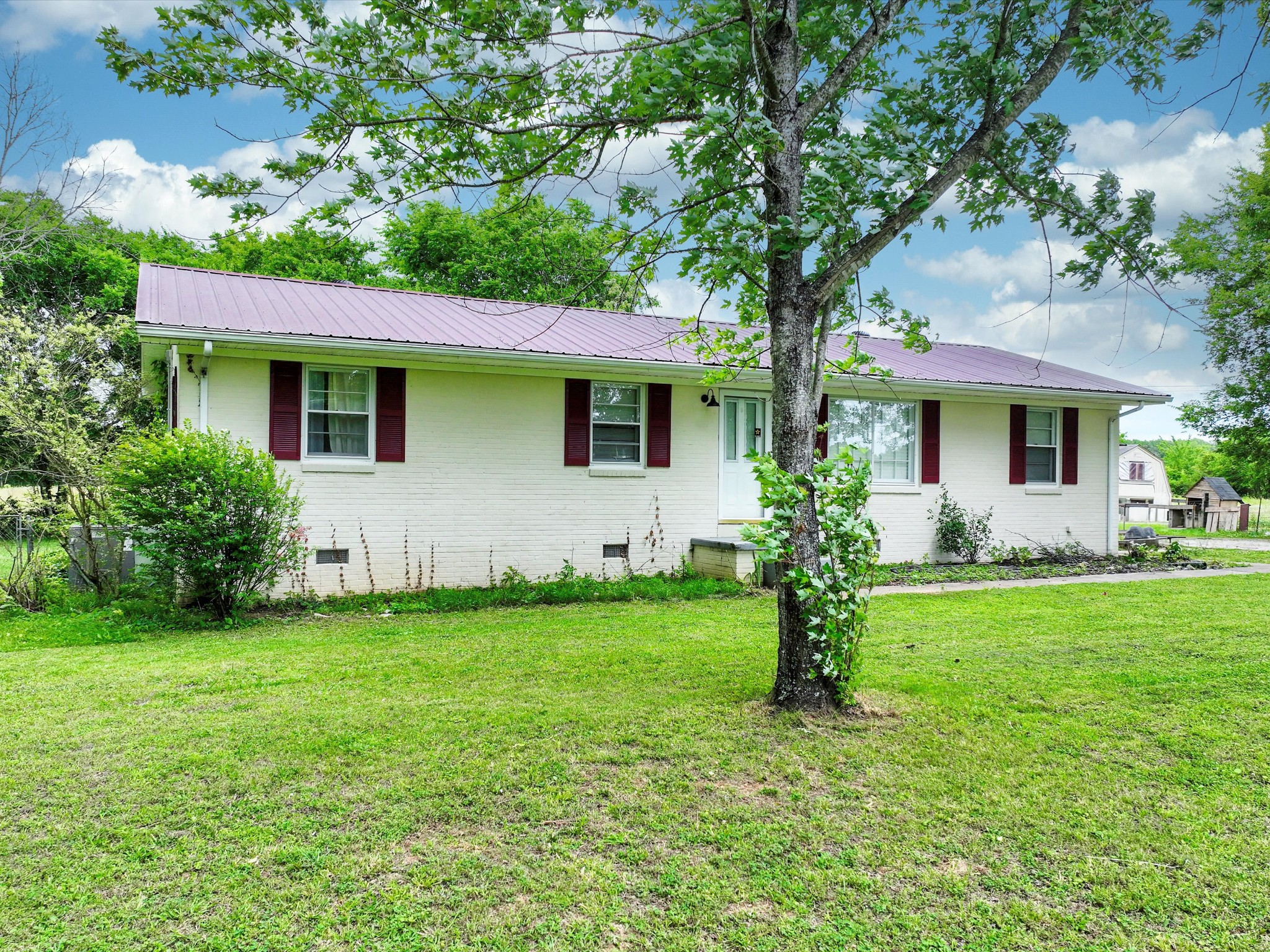 1077 Weeks Road Murfreesboro, TN 37127 - Photo 1 of 51 Gallery Image 1