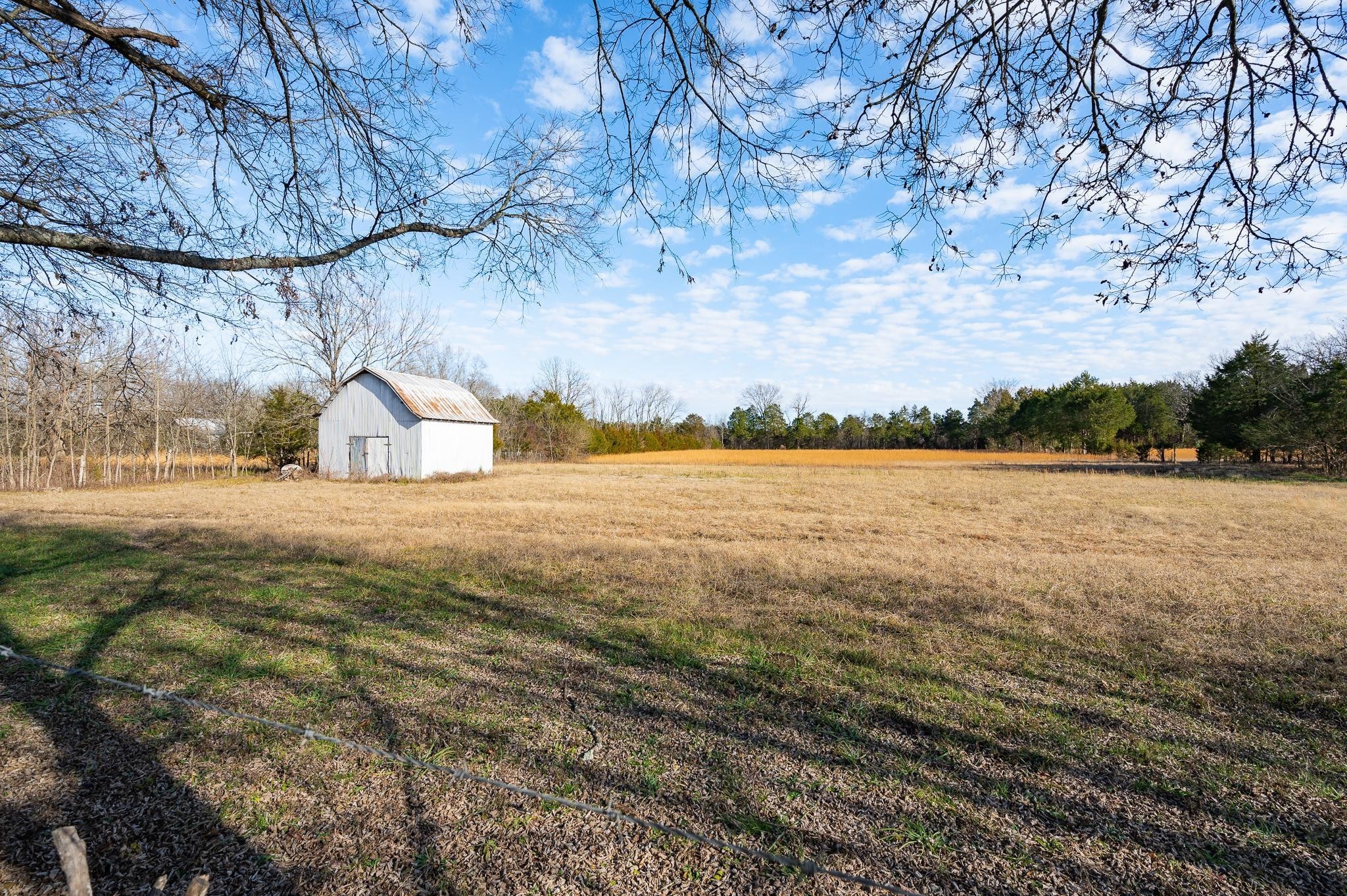 1077 Weeks Road Murfreesboro, TN 37127 - Photo 11 of 51 Gallery Image 11