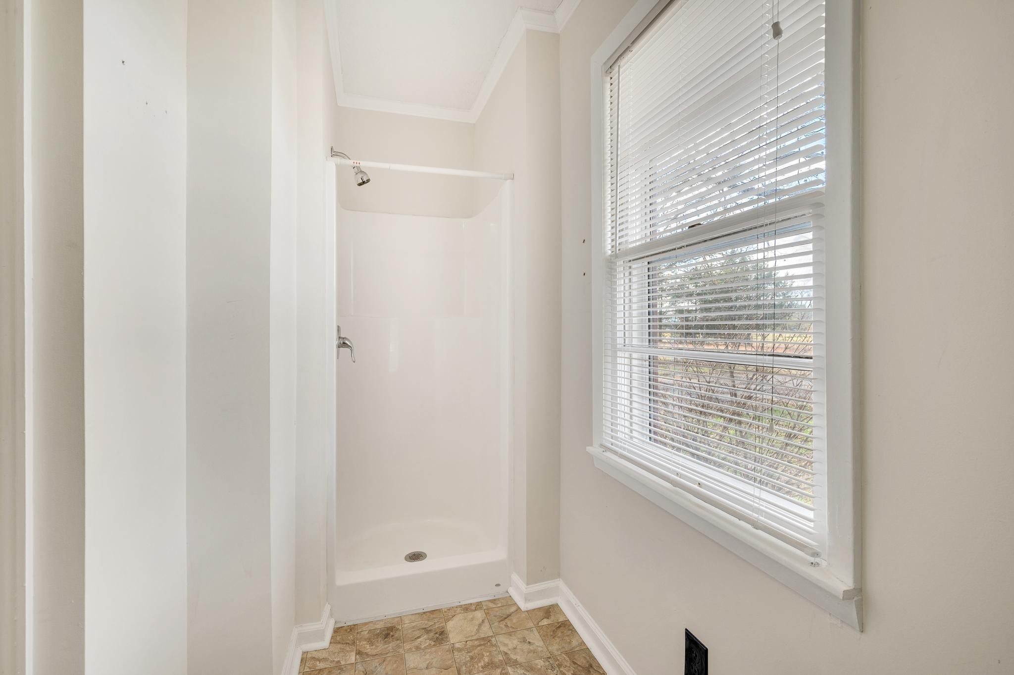 1077 Weeks Road Murfreesboro, TN 37127 - Photo 16 of 51 Gallery Image 16