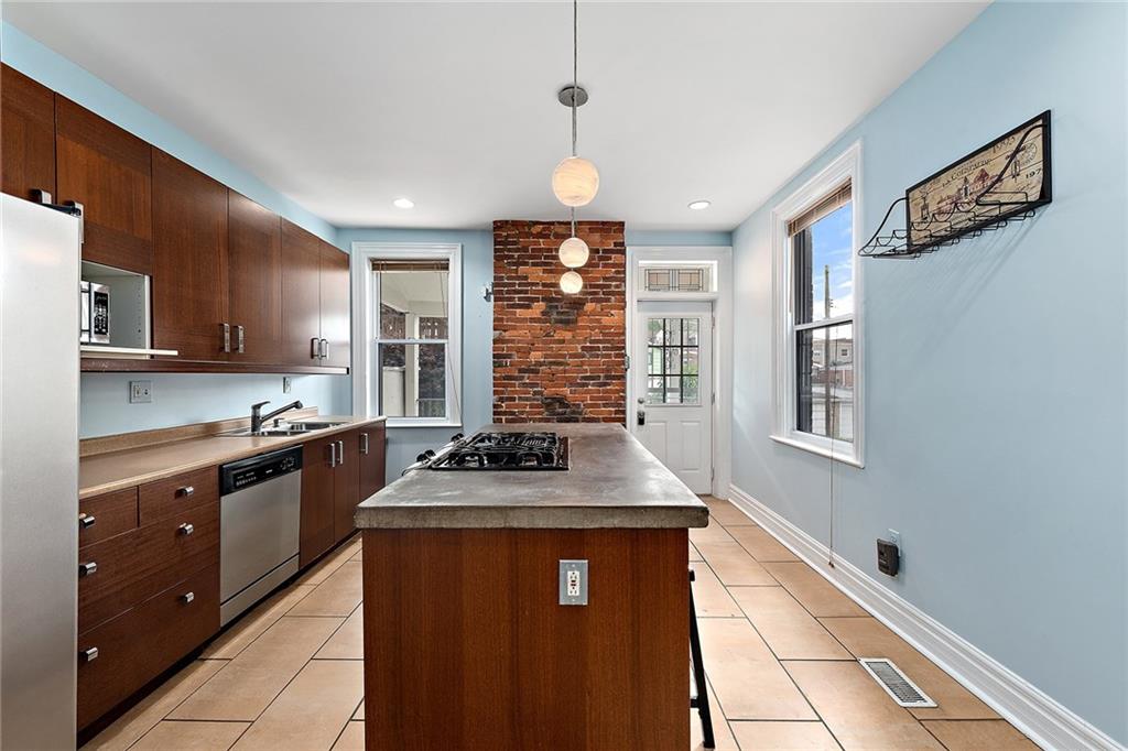 330 Main Street Pittsburgh, PA 15201 - Photo 10 of 25