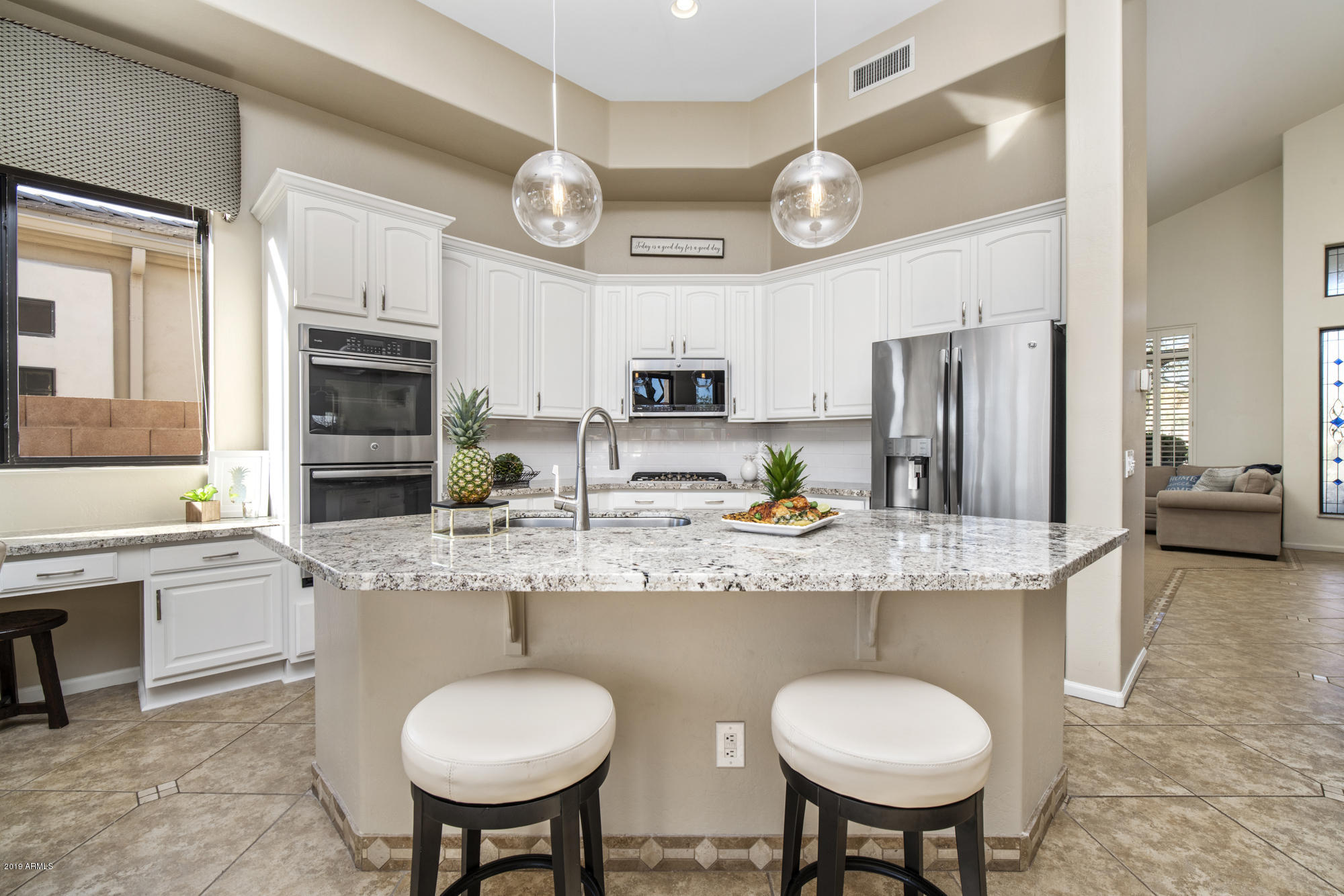 5205 East Hashknife Road Phoenix, AZ 85054 - Photo 14 of 67 Breakfast Bar
