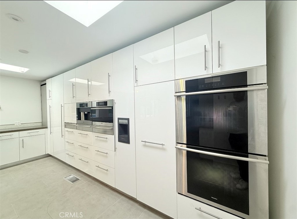 1801 Roscomare Road Los Angeles, CA 90077 - Photo 11 of 38
