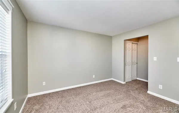 $170,000 | 21 Homefield Gardens Drive, Unit 28N, O'Fallon, MO 63366