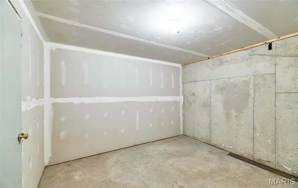 $170,000 | 21 Homefield Gardens Drive, Unit 28N, O'Fallon, MO 63366