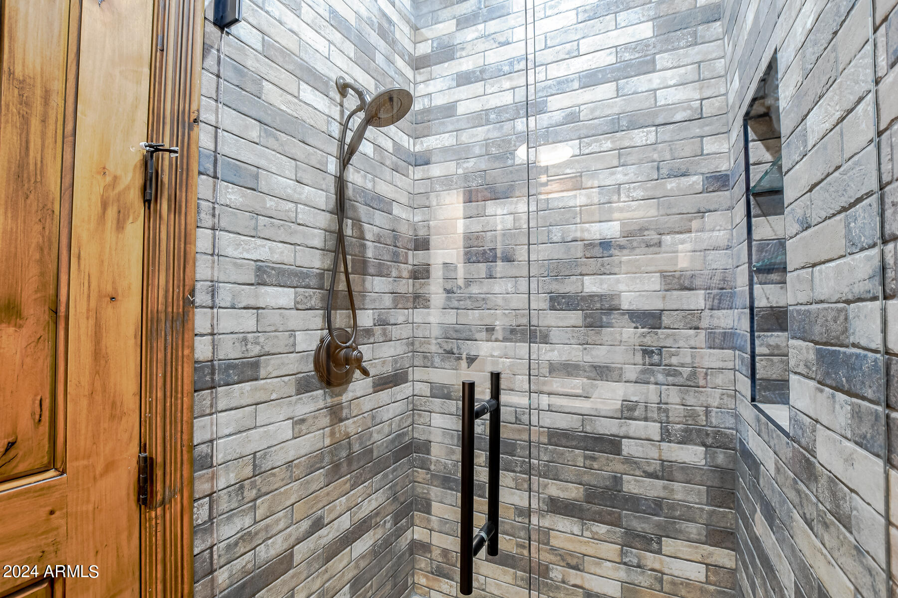 6038 Orion Show Low, AZ 85901 - Photo 43 of 95 Guest Shower Main level