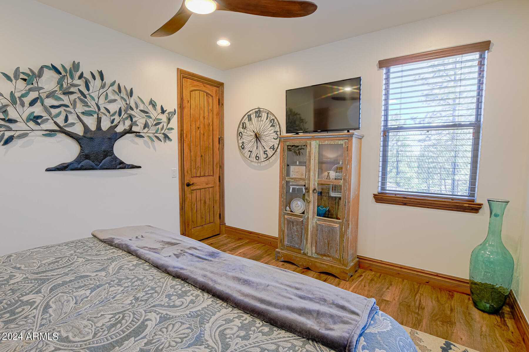 6038 Orion Show Low, AZ 85901 - Photo 66 of 95 Guest Bedroom 4