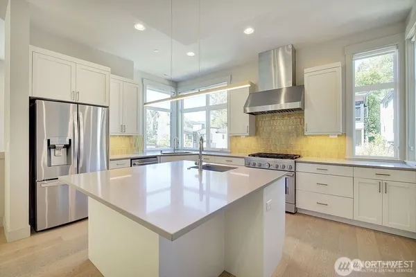 $6,300 | 4262 216th Place Southeast, Issaquah, WA 98029