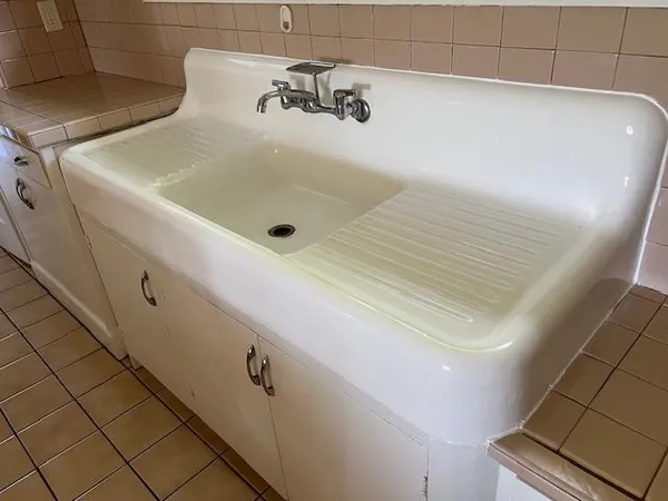 $4,975 | 676 Hana Highway, Paia, HI 96779