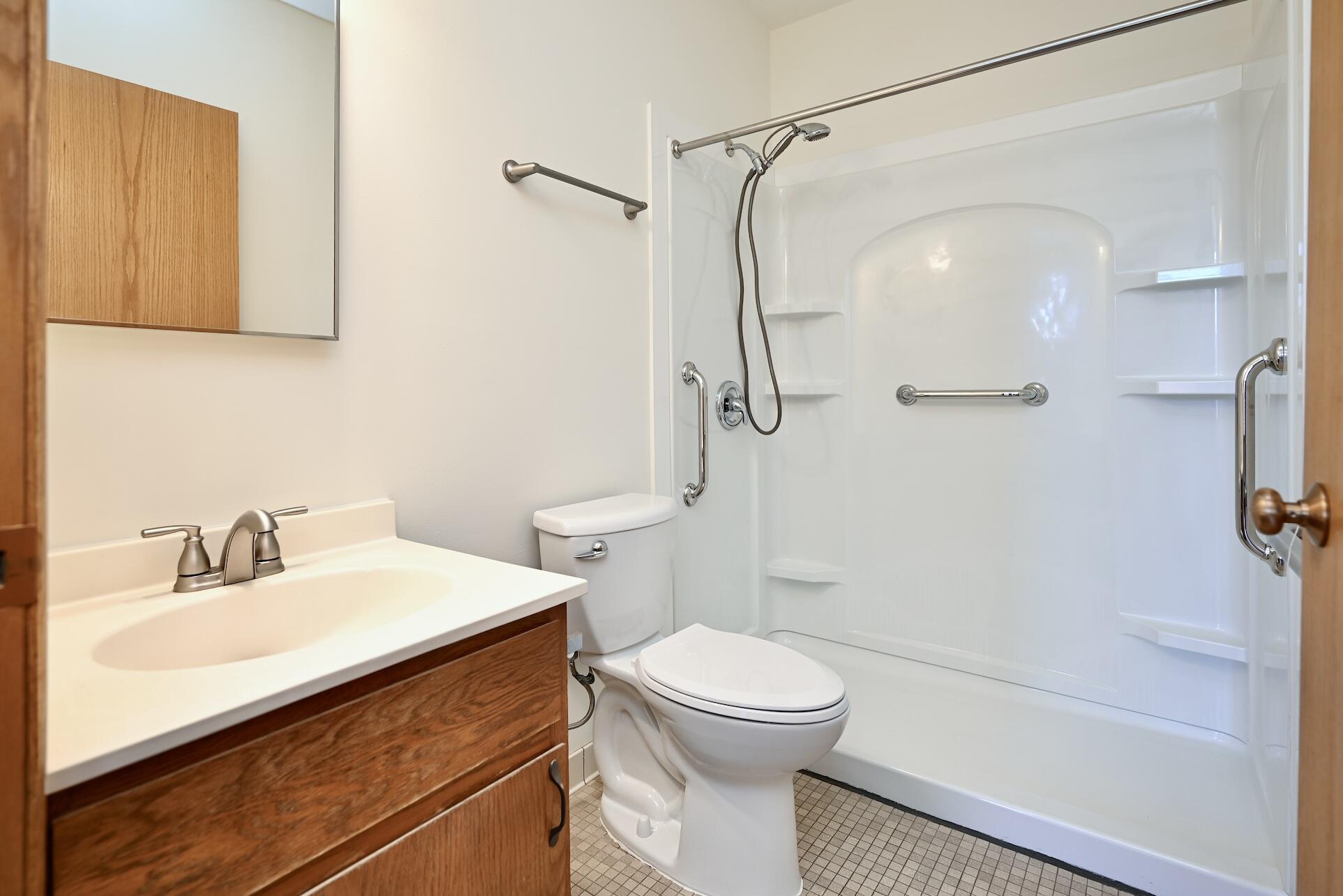 157 West 3rd Street Winona, MN 55987 - Photo 12 of 25 Apt One-6