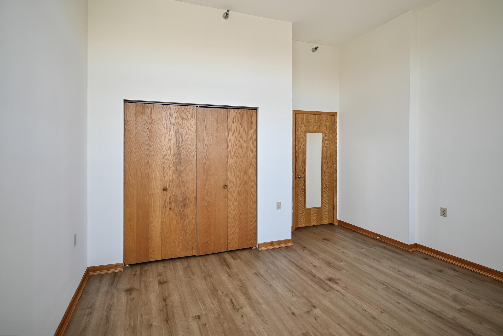 157 West 3rd Street Winona, MN 55987 - Photo 13 of 25 Apt One-5