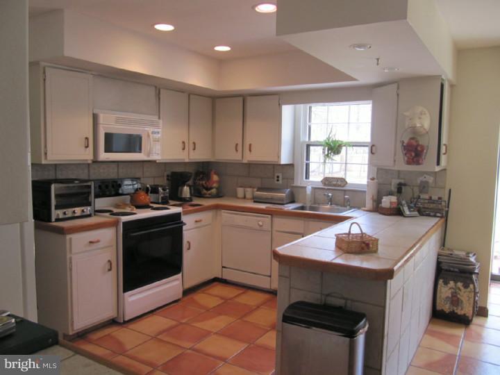 118 Hopewell Road Marlton, NJ 08053 - Photo 14 of 22 Gallery Image 14