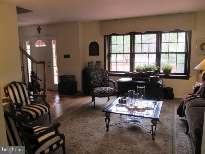 118 Hopewell Road Marlton, NJ 08053 - Photo 8 of 22 Gallery Image 8