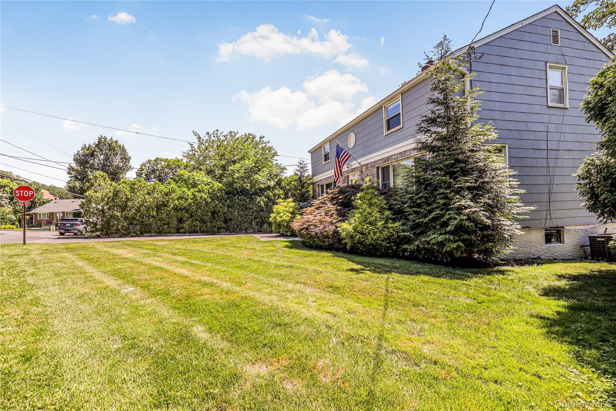 676 Scarsdale Road Tuckahoe, NY 10707 - Photo 4 of 24