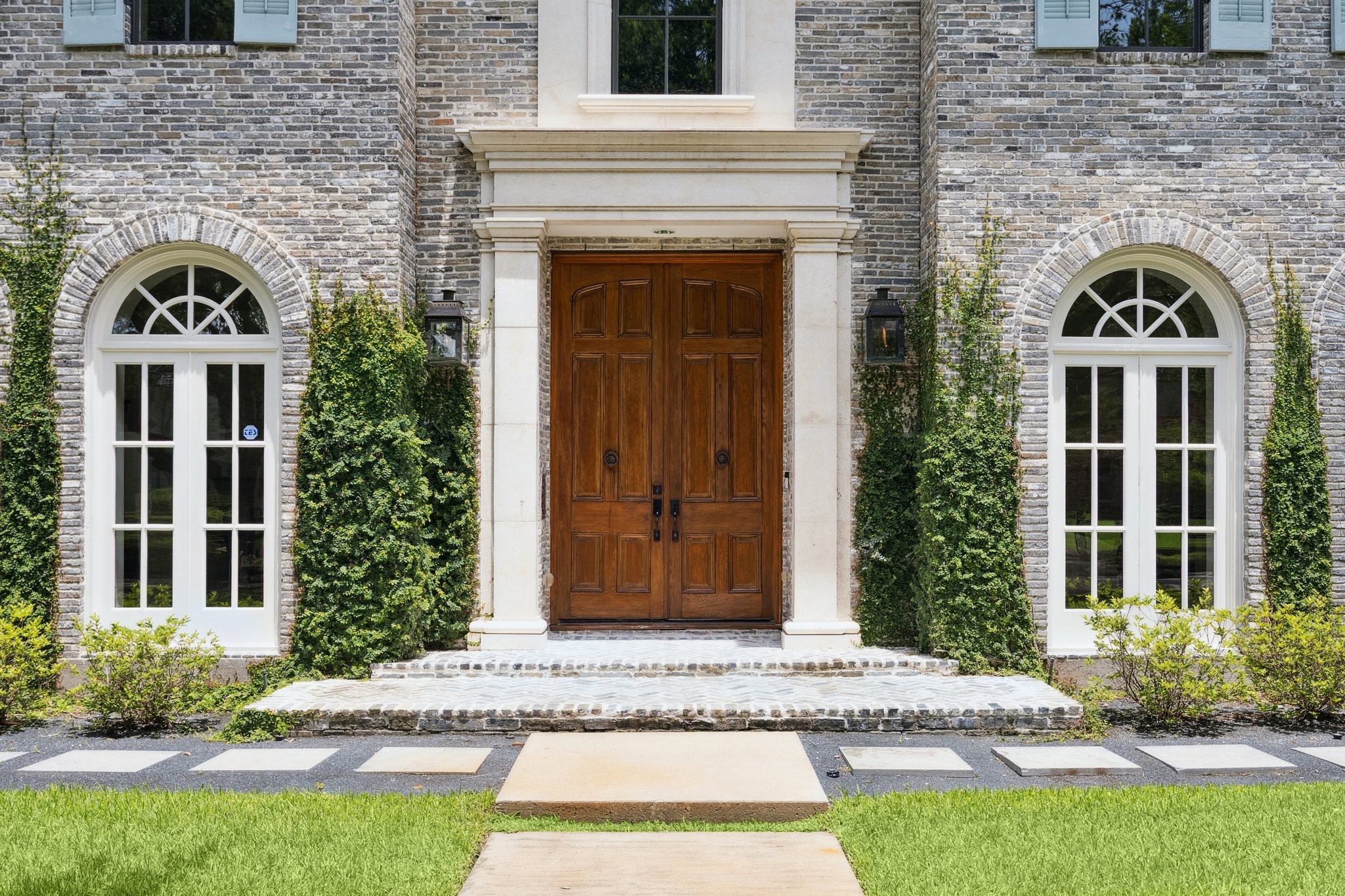 5309 Cherokee Street Houston, TX 77005 - Photo 2 of 40 a view of front door of house