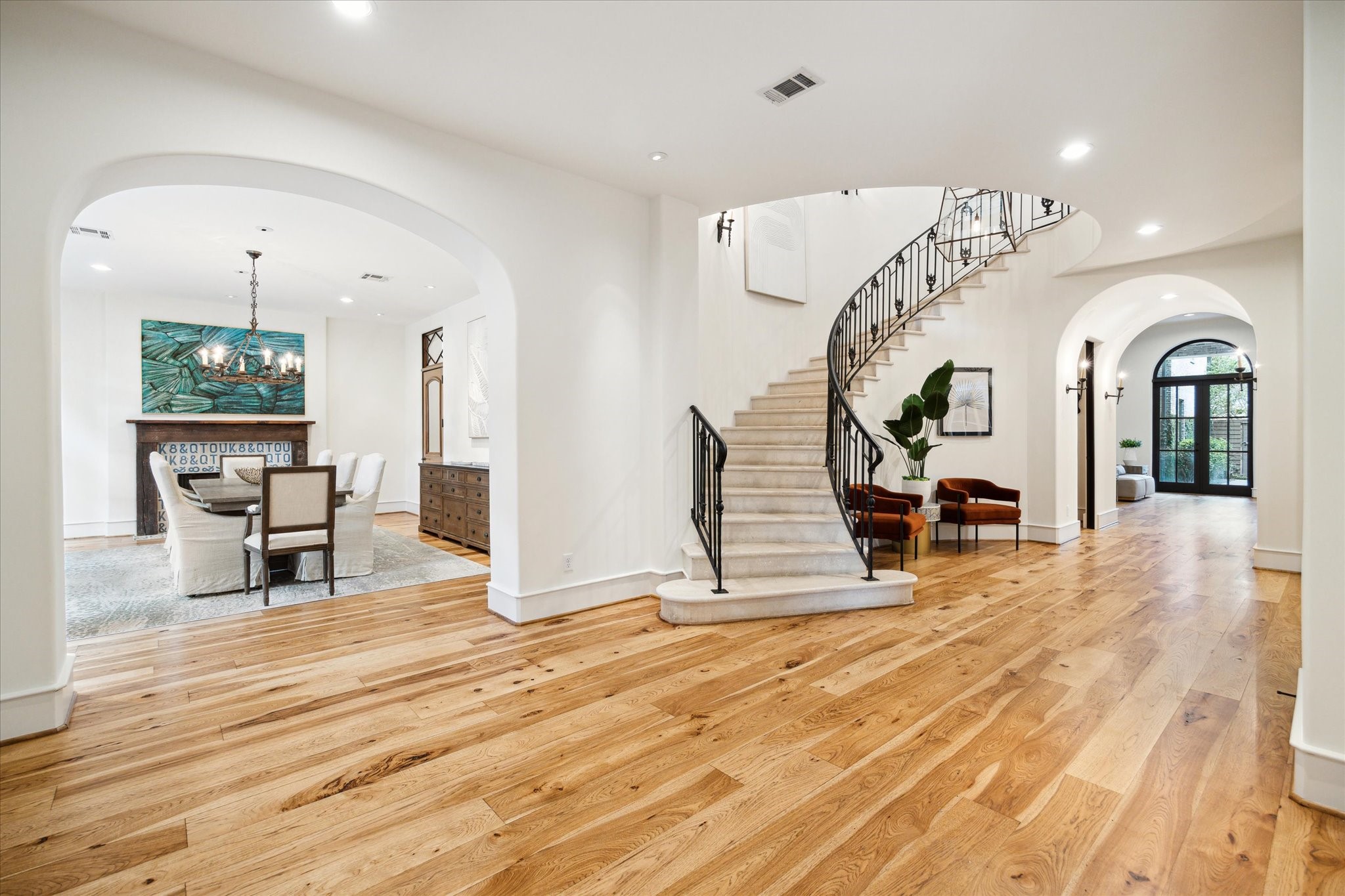 5309 Cherokee Street Houston, TX 77005 - Photo 3 of 40 a view of a livingroom with wooden floor and furniture