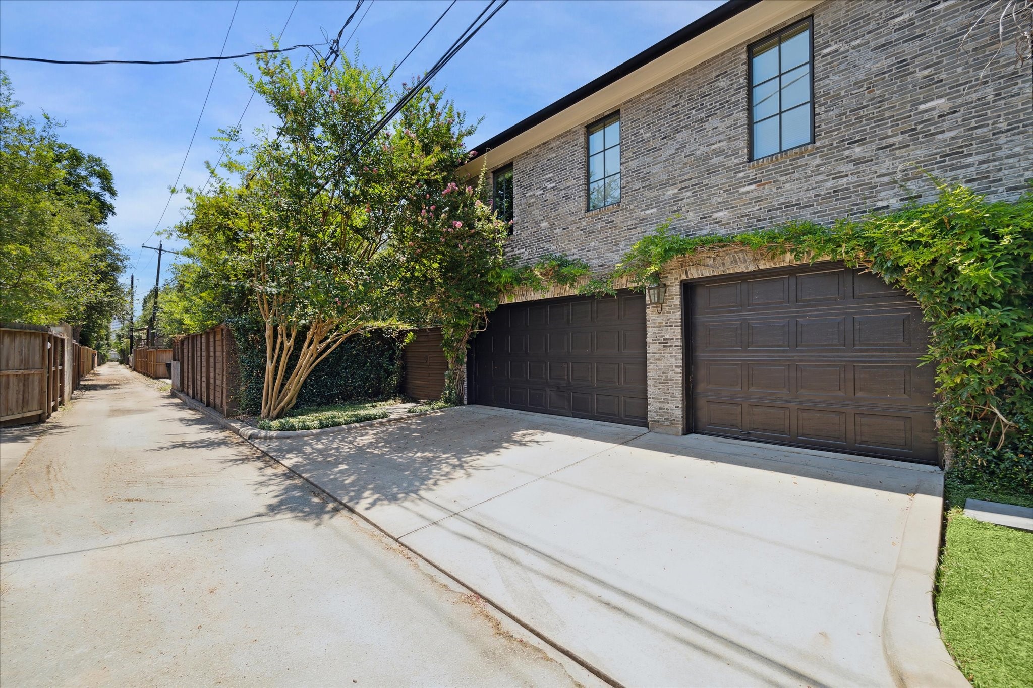 5309 Cherokee Street Houston, TX 77005 - Photo 34 of 40 a front view of a house with a yard