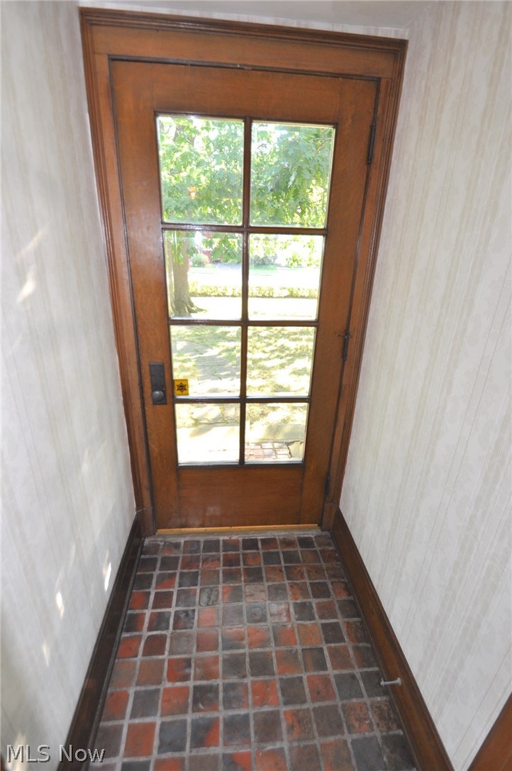 2181 North Taylor Road Cleveland Heights, OH 44112 - Photo 17 of 35