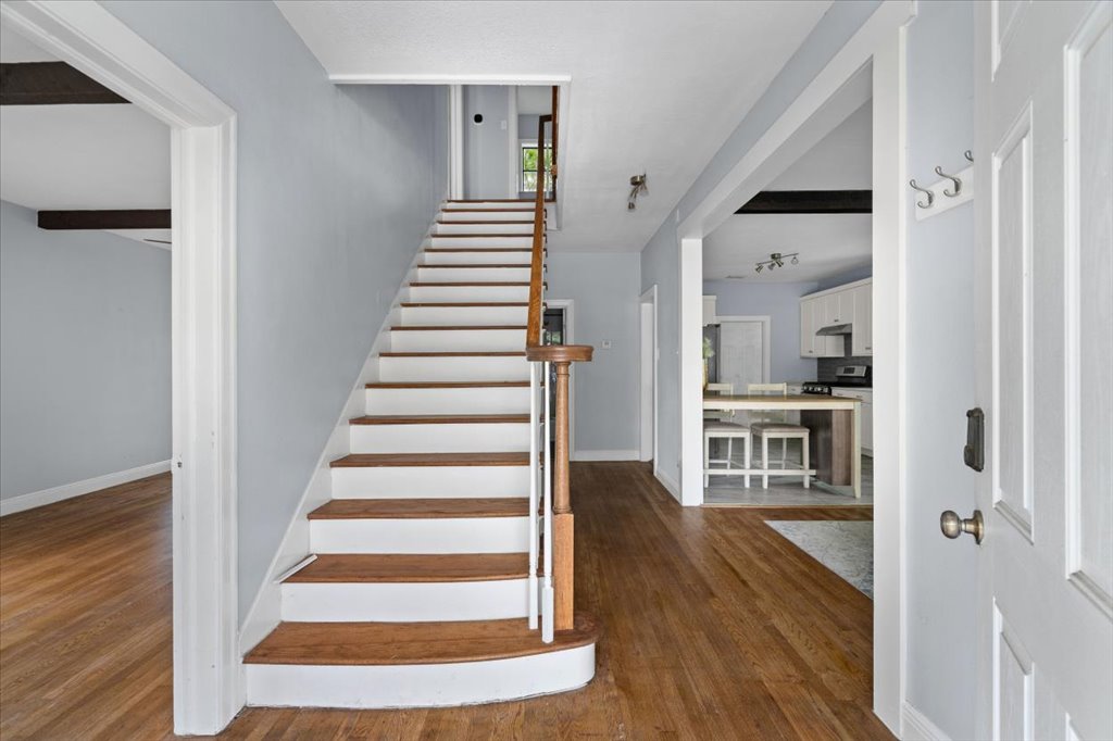 10302 Aspen Street Austin, TX 78758 - Photo 4 of 30