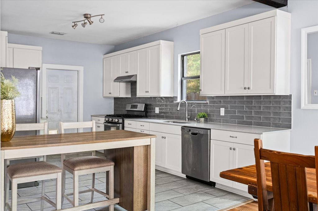 10302 Aspen Street Austin, TX 78758 - Photo 5 of 30