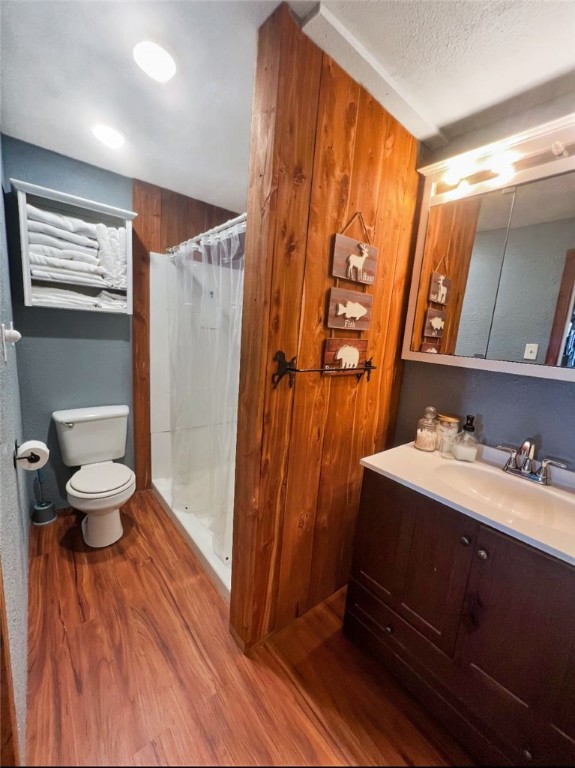 1188 Private 6030 Cameron, TX 76520 - Photo 11 of 28 a bathroom with a sink a toilet and shower