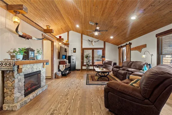 $724,513 | 4292 Southwest 73rd Trail, Bushnell, FL 33513