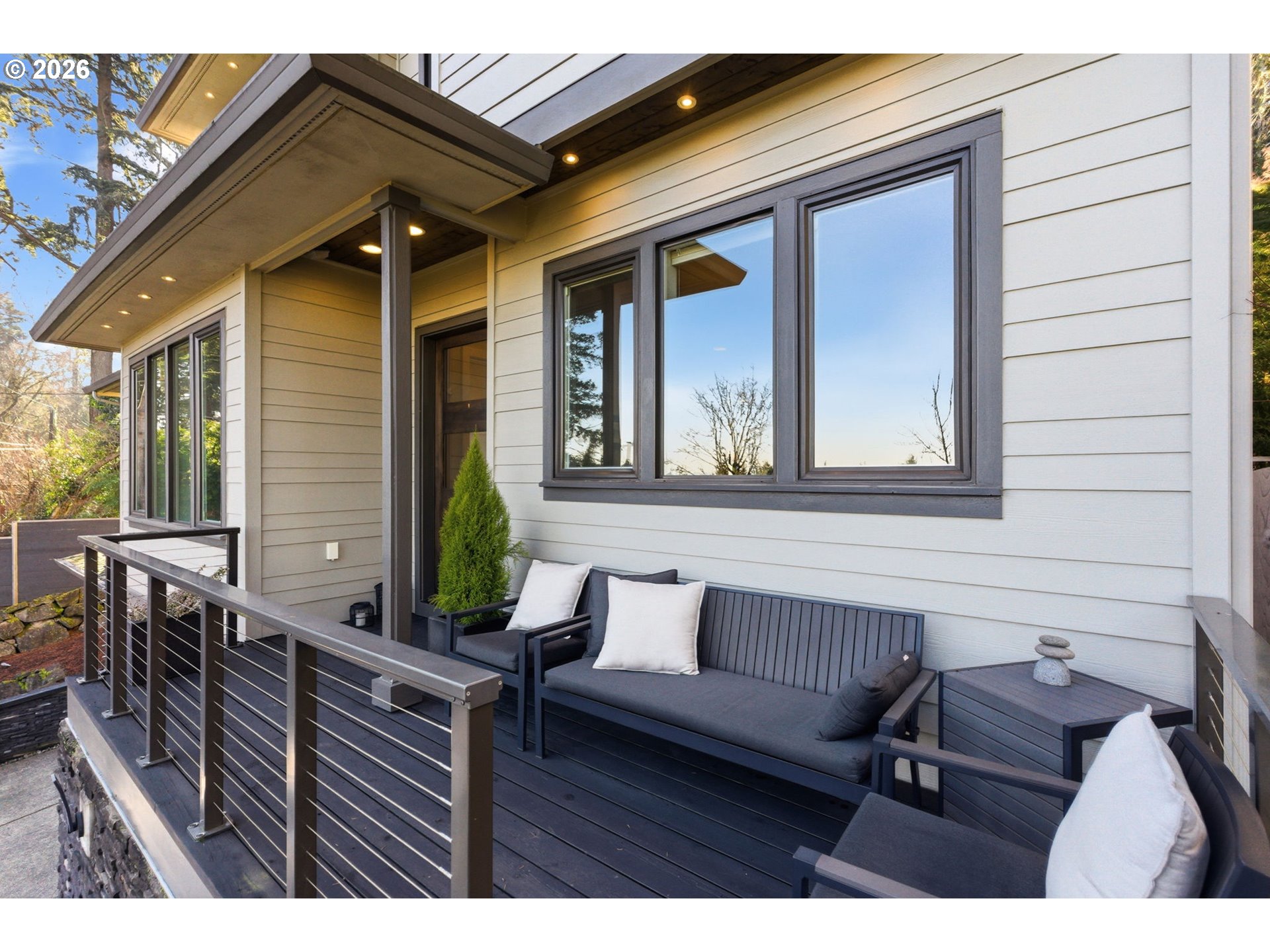 2123 South Military Road Portland, OR 97219 - Photo 7 of 47 a view of outdoor seating space