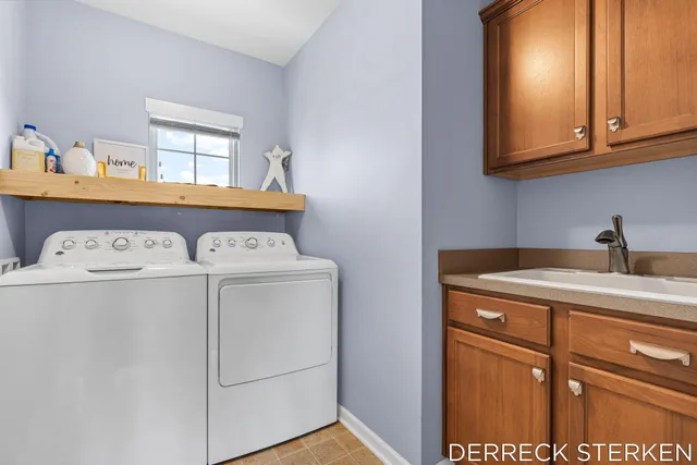 $475,000 | 2749 Blue Stem Drive, Zeeland, MI 49464