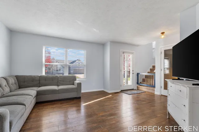 $475,000 | 2749 Blue Stem Drive, Zeeland, MI 49464