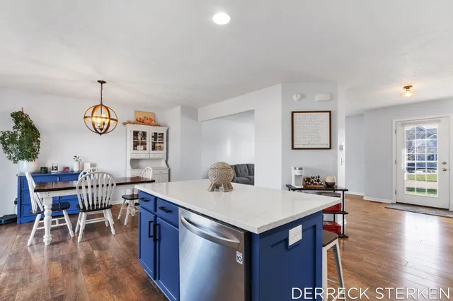 $475,000 | 2749 Blue Stem Drive, Zeeland, MI 49464