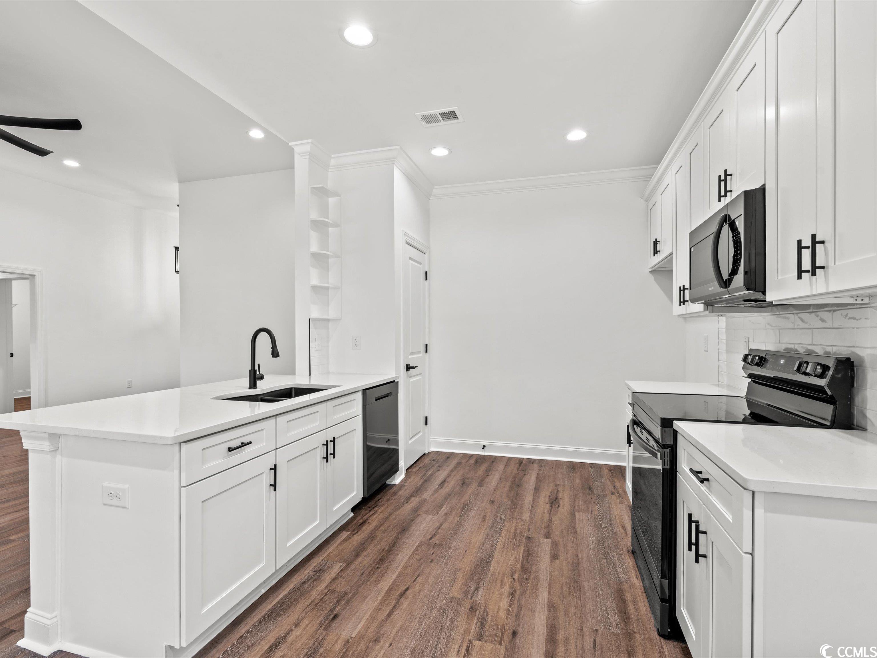 1029 Kings Road Conway, SC 29526 - Photo 11 of 32