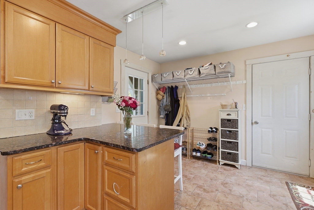 1 Valley View Road Wayland, MA 01778 - Photo 23 of 42