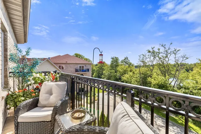 $459,900 | N51W34861 East Wisconsin Avenue, Unit 3119, Oconomowoc, WI 53069