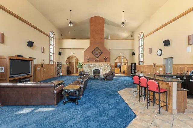 $459,900 | N51W34861 East Wisconsin Avenue, Unit 3119, Oconomowoc, WI 53069