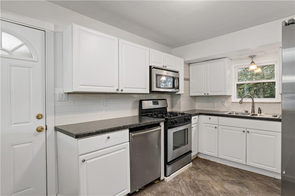 4629 Mt Troy Rd Extension Pittsburgh, PA 15214 - Photo 12 of 34 Gallery Image 12