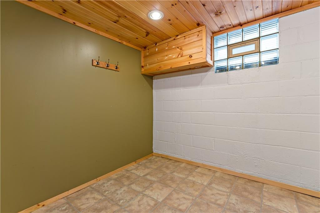 4629 Mt Troy Rd Extension Pittsburgh, PA 15214 - Photo 26 of 34 Gallery Image 26