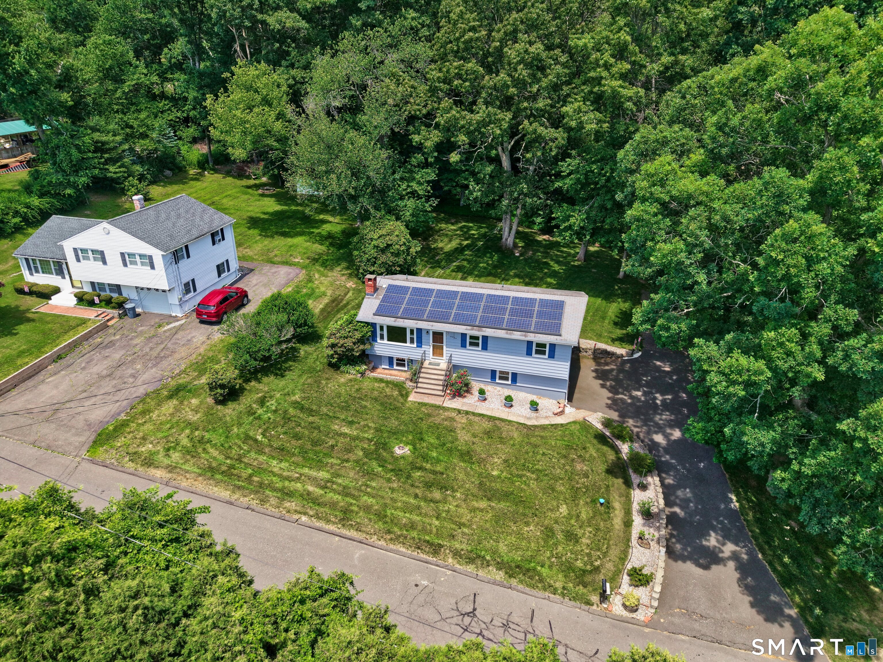43 Rocco Drive Wolcott, CT 06716 - Photo 3 of 34