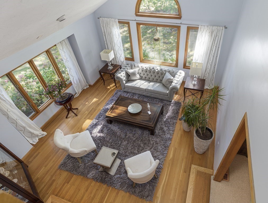 10 Gibbon Road Hopkinton, MA 01748 - Photo 9 of 41 Gallery Image 9