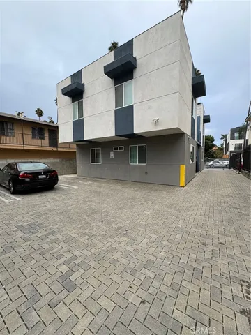 $4,500 | 621 North Normandie Avenue, Los Angeles, CA 90004