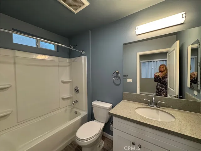 $4,500 | 621 North Normandie Avenue, Los Angeles, CA 90004