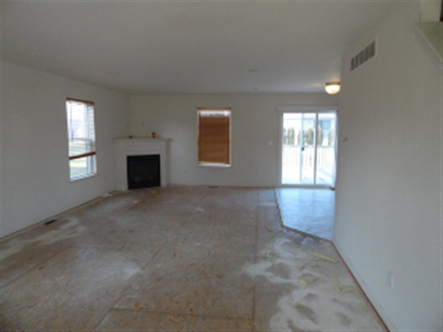 1205 Harding Street Detroit, MI 48214 - Photo 3 of 8 31092129-2.JPG