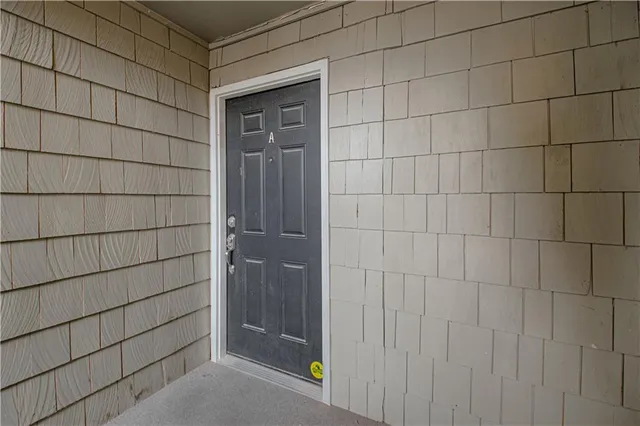 $138,500 | 1810 East 97th Street, Unit A, Kansas City, MO 64131