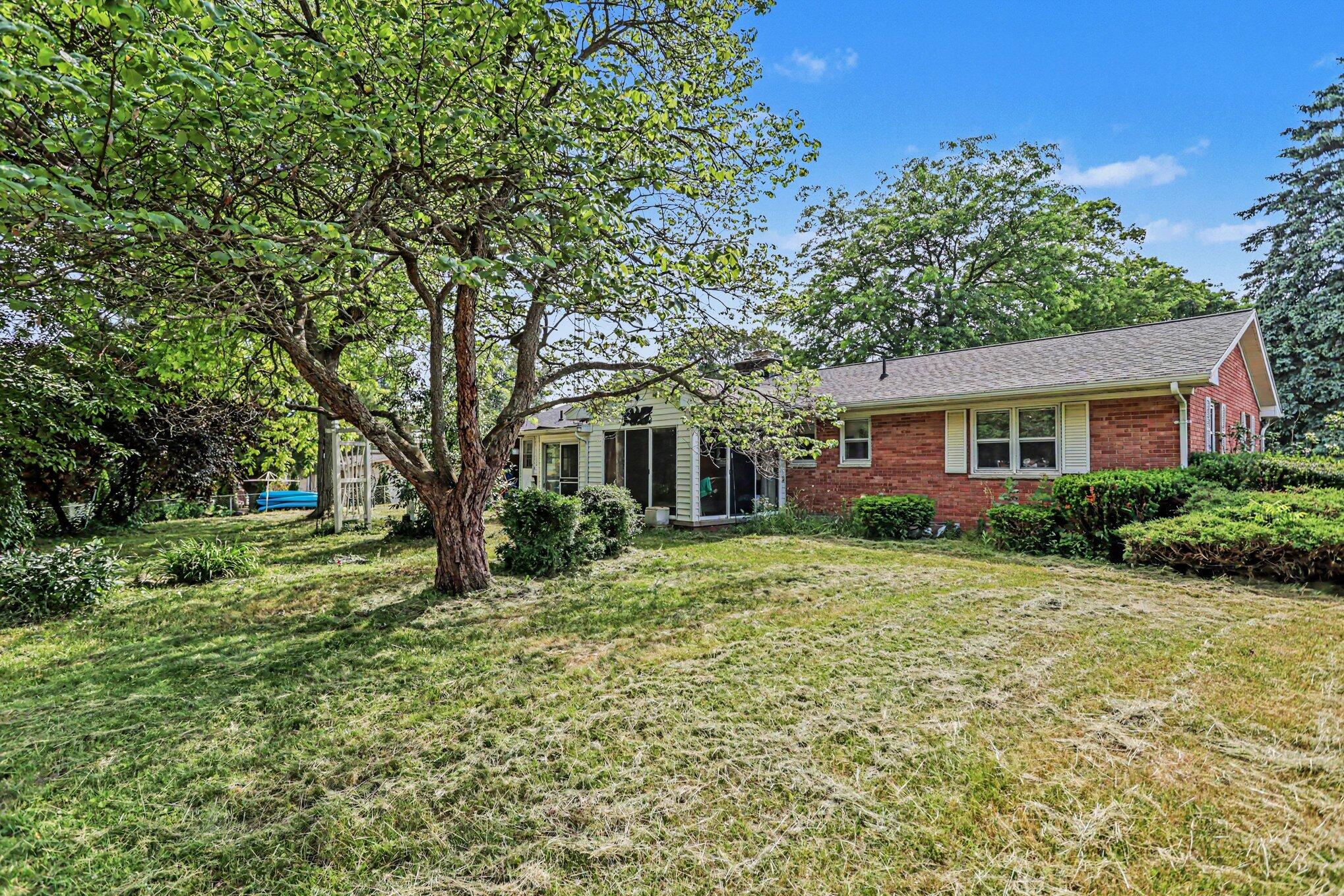 1111 South Clinton Street Charlotte, MI 48813 - Photo 24 of 24 025_file_9518