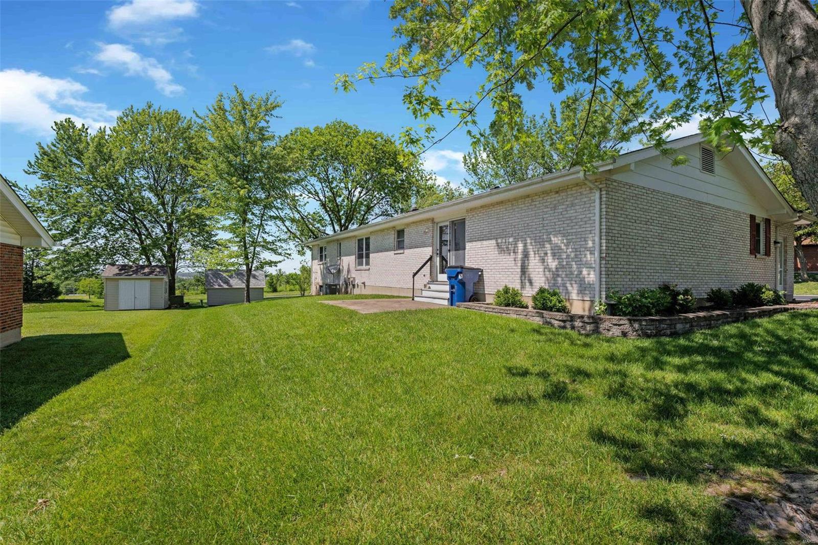 3301 Tally Ho Drive St. Charles, MO 63301 - Photo 3 of 24