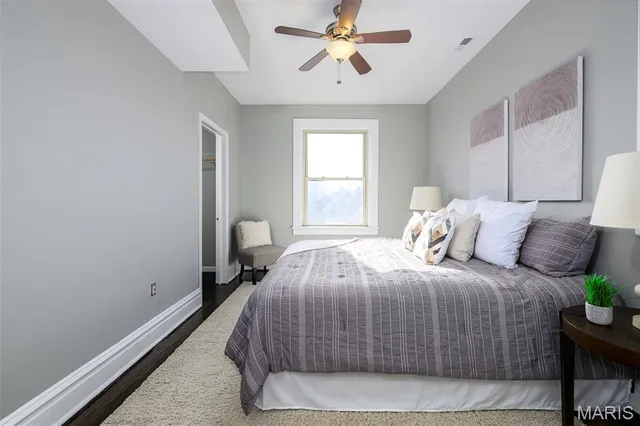 $349,900 | 4140 Shaw Boulevard, St. Louis, MO 63110